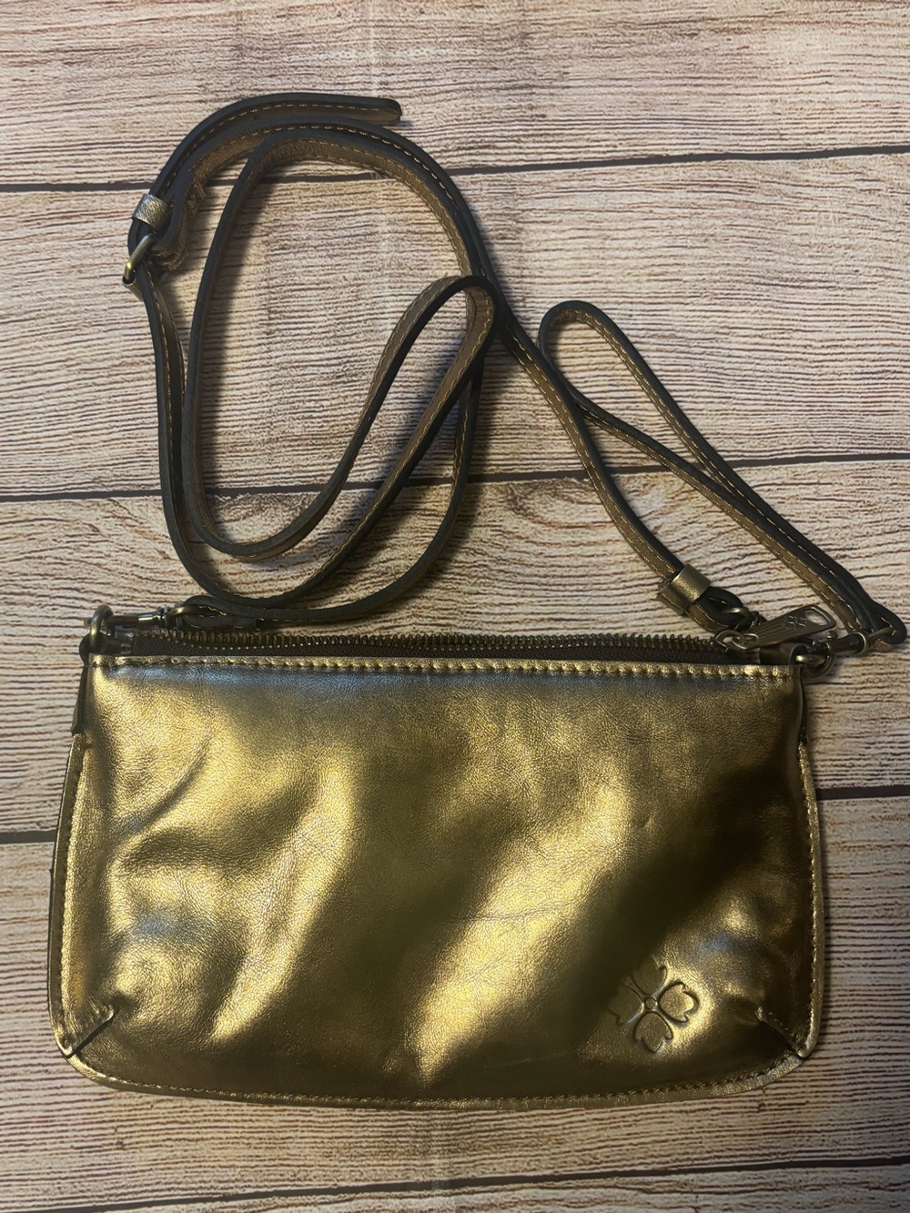 Patricia Nash Laurie Leather Metallic Gold Small Crossbody Bag/wristlet